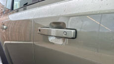 Land Rover Defender 2.0 D200 SE 110 5dr Auto Diesel Estate